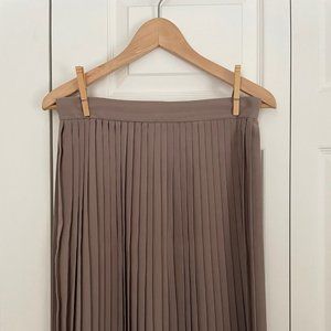 America Apparel Taupe Pleated Skirt
